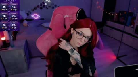 Snapshot of _black_fox__ chatting on 12/01/24, 11:58 Olivia Subscribe to my Fansly -   online show from 12/01/24, 11:58