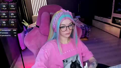 Snapshot of _black_fox__ chatting on 05/15/26, 11:56 Olivia Subscribe to my Fansly - online show from 05/15/26, 11:56