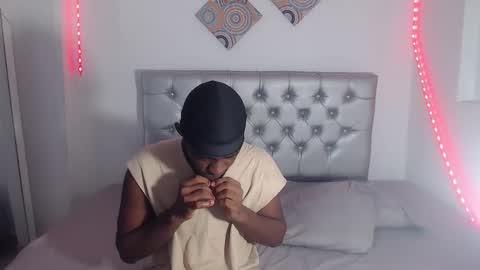 Andrew online show from 12/02/25, 07:09