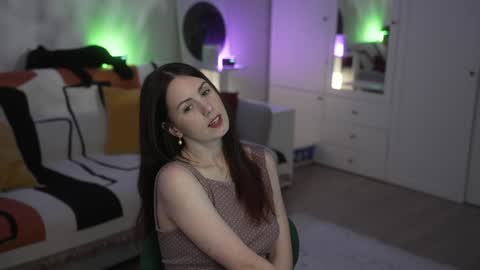 Lili online show from 10/01/25, 11:27