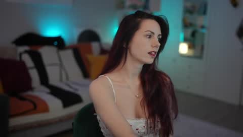 Lili online show from 04/25/26, 09:23