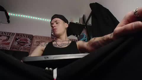 Snapshot of _blackshadow__ chatting on 02/04/26, 05:19 SHADOW online show from 02/04/26, 05:19