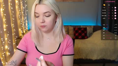 Elizabeth online show from 12/23/24, 06:27