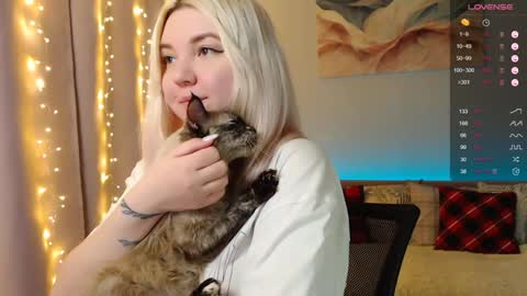 Elizabeth online show from 12/24/24, 09:44