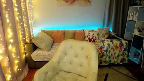 Elizabeth online show from 01/22/25, 03:40