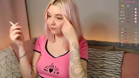 Elizabeth online show from 02/23/25, 07:22