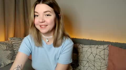 Elizabeth online show from 11/22/25, 07:57