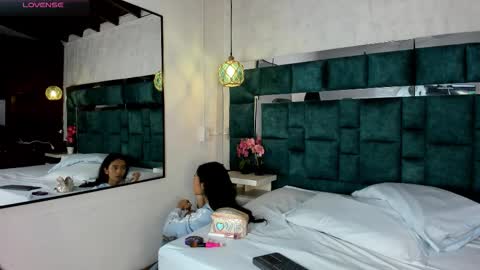 _bonnyandclyde online show from 02/12/26, 12:22