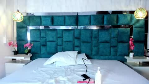 _bonnyandclyde online show from 04/23/26, 01:13