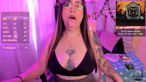 Angie  Independent model online show from 11/01/25, 07:38