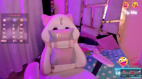 Angie  Independent model online show from 11/08/25, 11:14