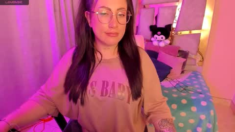 Snapshot of _briigite chatting on 02/20/26, 04:53 Angie Independent model online show from 02/20/26, 04:53