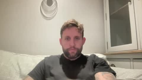  UK BigThick Cock  online show from 10/21/25, 04:41