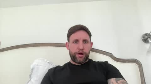 Snapshot of _british_hung_ chatting on 05/14/26, 10:55 UK BigThick Cock online show from 05/14/26, 10:55