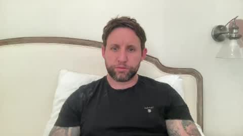 Snapshot of _british_hung_ chatting on 06/18/26, 11:47 UK BigThick Cock online show from 06/18/26, 11:47