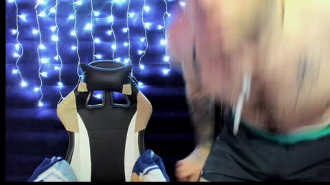 _by_double_sexy_miss_ online show from 02/05/25, 09:46