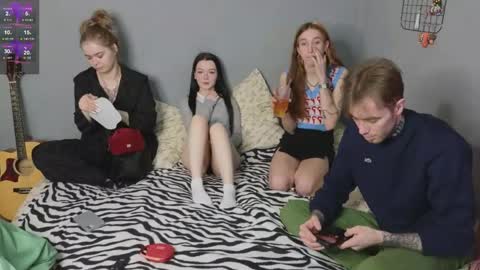 _by_double_sexy_miss_ online show from 04/03/26, 08:01