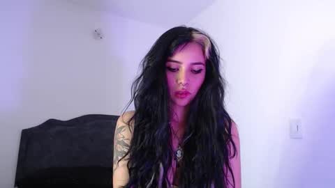 Luna online show from 03/22/26, 12:14