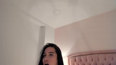 cailyn  online show from 10/12/25, 09:03