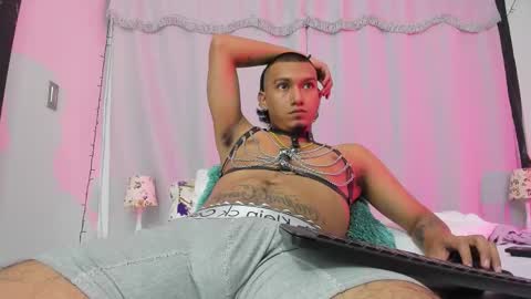 Shatta  Sara online show from 12/14/25, 01:38