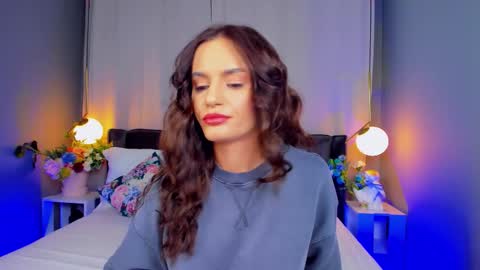 Snapshot of _carlawhite_ chatting on 10/15/25, 03:39 _carlawhite_ online show from 10/15/25, 03:39