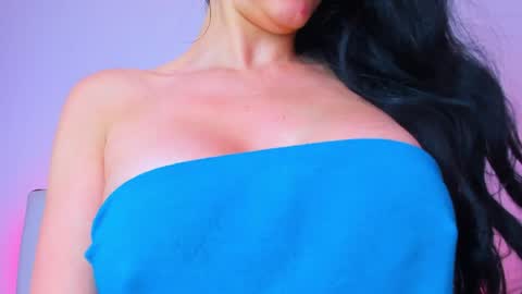 Snapshot of _caro_lyne_ chatting on 06/01/26, 01:51 Carolina online show from 06/01/26, 01:51