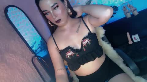 Caroline online show from 02/14/25, 07:07