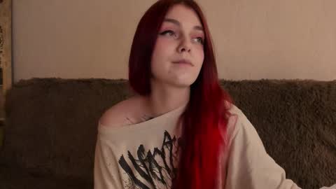 Caroline online show from 11/18/25, 01:15