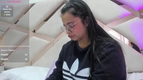 Snapshot of _carolinee_sweet chatting on 12/14/24, 07:29 Caroline Sweet online show from 12/14/24, 07:29