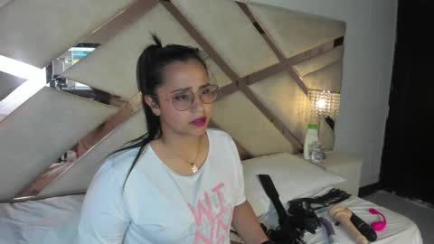 Snapshot of _carolinee_sweet chatting on 01/11/25, 09:47 Caroline Sweet online show from 01/11/25, 09:47
