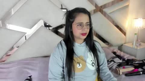 Snapshot of _carolinee_sweet chatting on 01/25/25, 06:55 Caroline Sweet online show from 01/25/25, 06:55