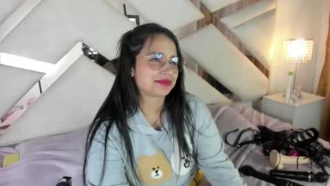 Snapshot of _carolinee_sweet chatting on 01/25/25, 09:57 Caroline Sweet online show from 01/25/25, 09:57