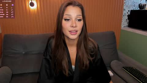 Angela  online show from 01/19/25, 05:28