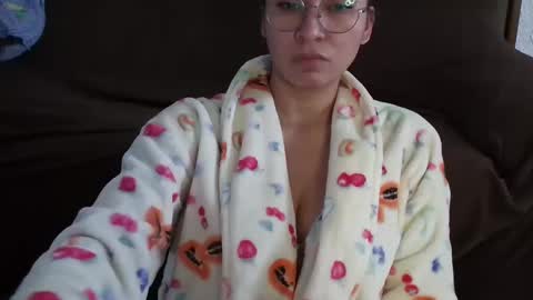 cat online show from 03/10/25, 02:59