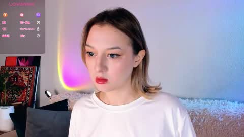 Snapshot of _ccrystaa_ chatting on 11/25/25, 07:41 Christina Chris online show from 11/25/25, 07:41