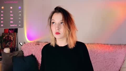 Snapshot of _ccrystaa_ chatting on 12/01/25, 05:34 Christina Chris online show from 12/01/25, 05:34