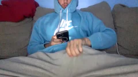 Snapshot of _centaur_007 chatting on 12/02/25, 06:36 Centaur online show from 12/02/25, 06:36