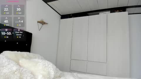 Bella  online show from 02/25/26, 09:24