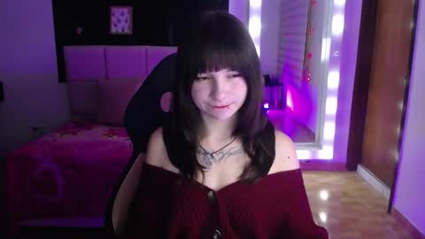 _charlotte_collins_ online show from 11/25/25, 03:01