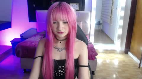 Snapshot of _charlotte_collins_ chatting on 04/28/26, 03:50 _charlotte_collins_ online show from 04/28/26, 03:50