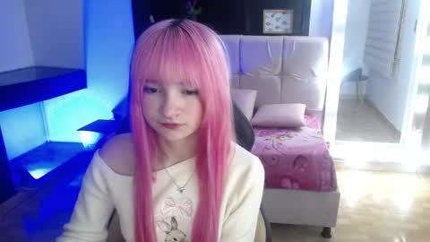 Snapshot of _charlotte_collins_ chatting on 05/02/26, 03:28 _charlotte_collins_ online show from 05/02/26, 03:28