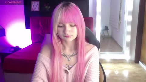 Snapshot of _charlotte_collins_ chatting on 06/03/26, 03:39 _charlotte_collins_ online show from 06/03/26, 03:39