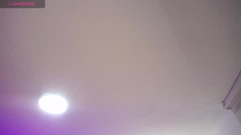 Snapshot of _charlotte_collins_ chatting on 06/04/26, 03:29 _charlotte_collins_ online show from 06/04/26, 03:29
