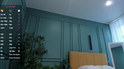 _chillbacca_ online show from 04/25/26, 01:41