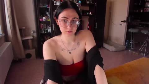 Chrissy online show from 03/05/26, 09:05