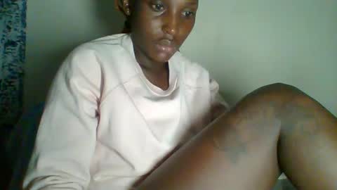 Snapshot of _clara01 chatting on 01/19/25, 03:29 clara online show from 01/19/25, 03:29