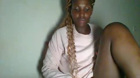 Snapshot of _clara01 chatting on 01/28/25, 06:49 clara online show from 01/28/25, 06:49