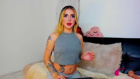 Snapshot of _cloe_1 chatting on 12/12/24, 06:03 Chloe online show from 12/12/24, 06:03