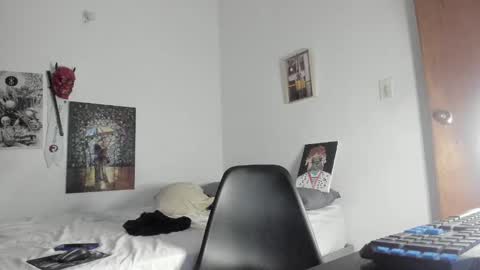 Snapshot of _coddy_ chatting on 01/03/25, 11:01 coddy nolove online show from 01/03/25, 11:01