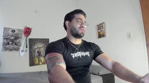 Snapshot of _coddy_ chatting on 01/12/25, 12:12 coddy nolove online show from 01/12/25, 12:12